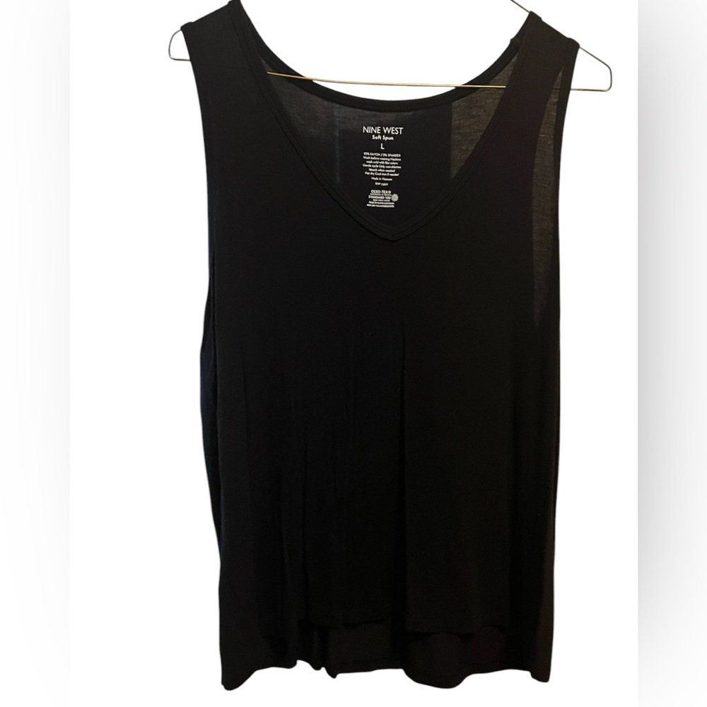 Nine West Sleeveless V-Neck Shirt/Tank Top